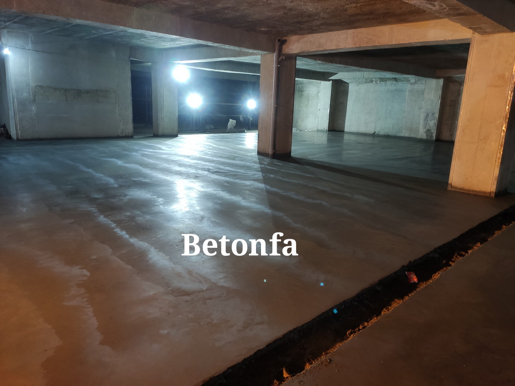 بتن ریزی کف با ماله پروانه ای